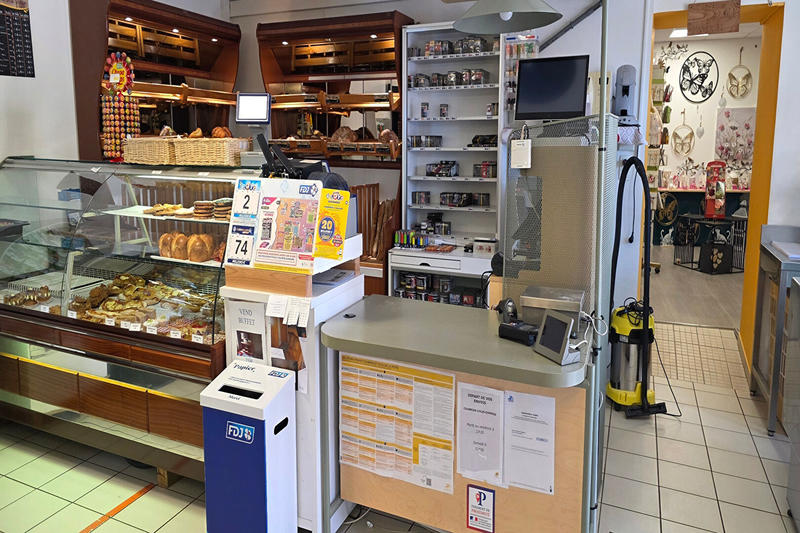 Local commercial - 200 m²