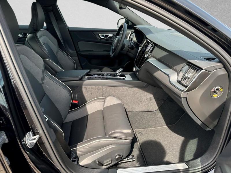 Volvo S60 B5 Awd 250 Ch Mild Hybrid Style Dark