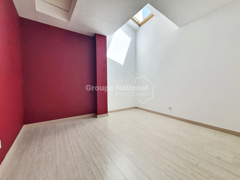 Appartement - 80 m² - 3 pièces