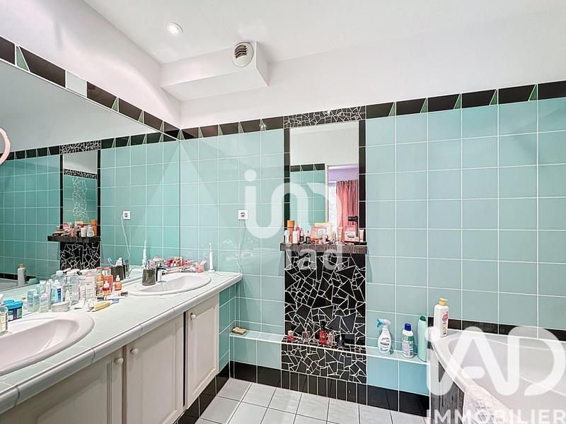 Appartement - 112 m² - 3 pièces