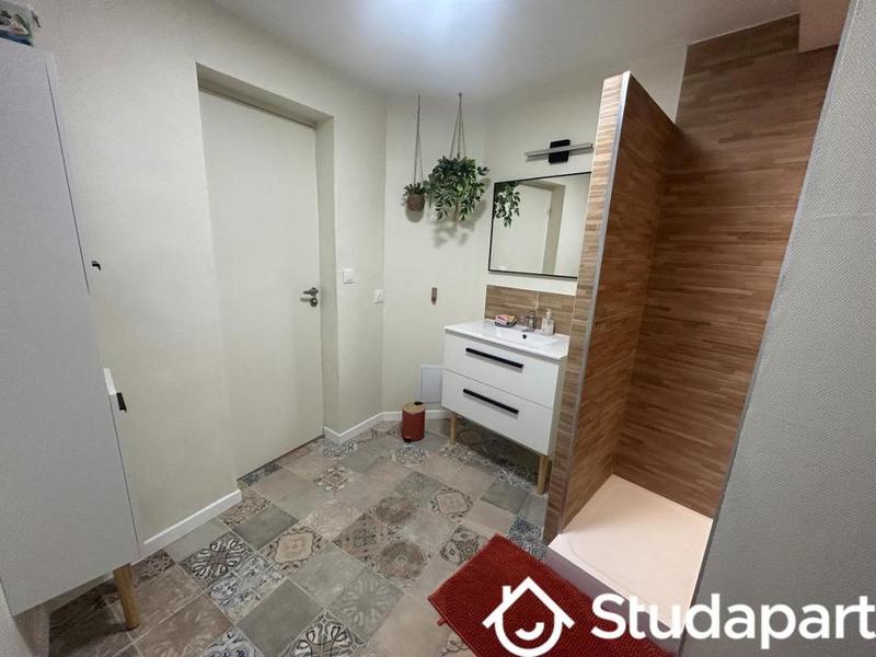 Chambre - 15 m² - 1 pièce