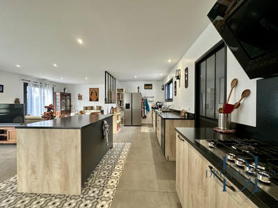 Maison contemporaine - 145 m² - 4 pièces