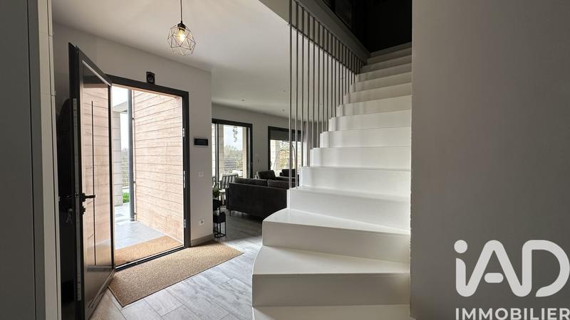 Maison - 160 m² - 4 pièces