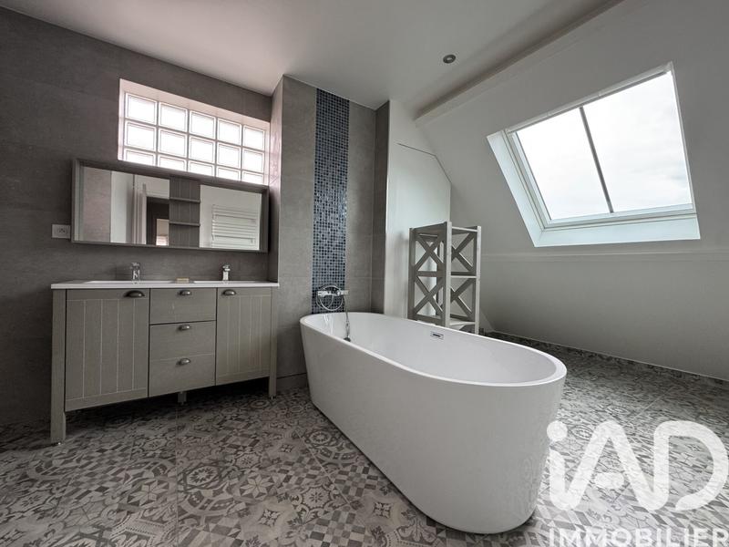 Maison de ville - 130 m² - 5 pièces