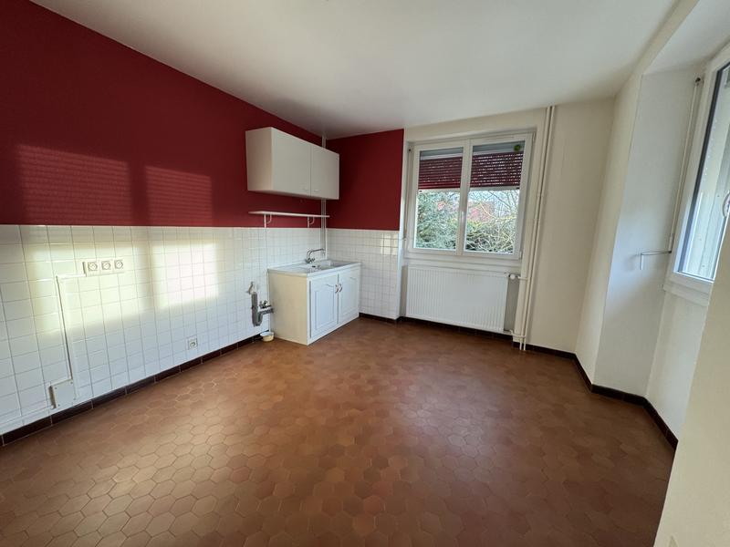 Maison - 166 m² - 8 pièces