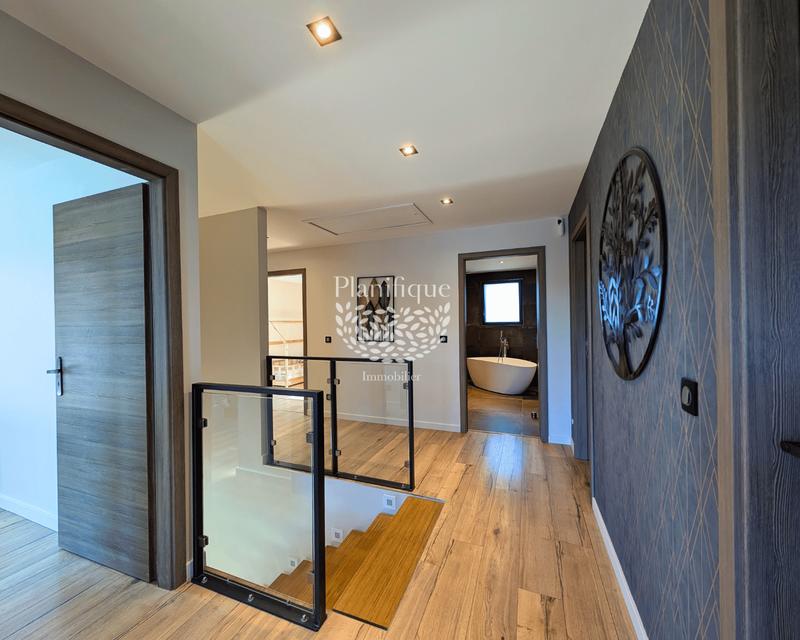 Maison - 194 m² - 5 pièces