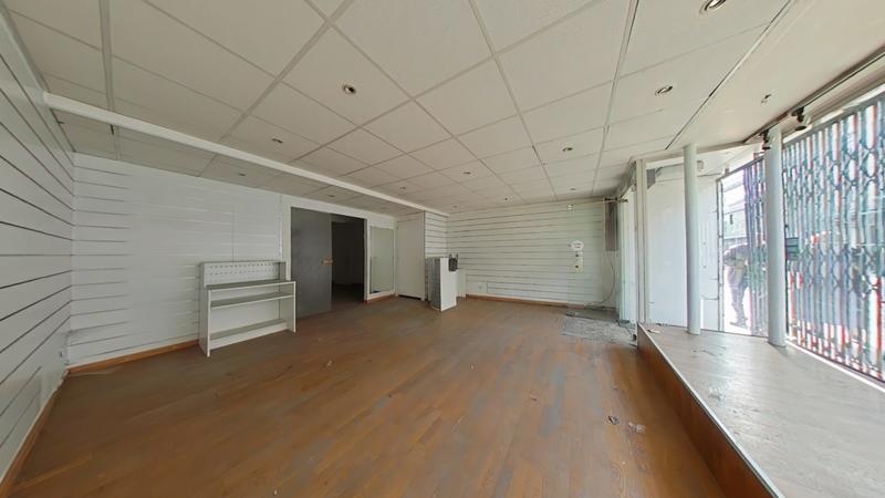 Local commercial - 49 m² - 2 pièces