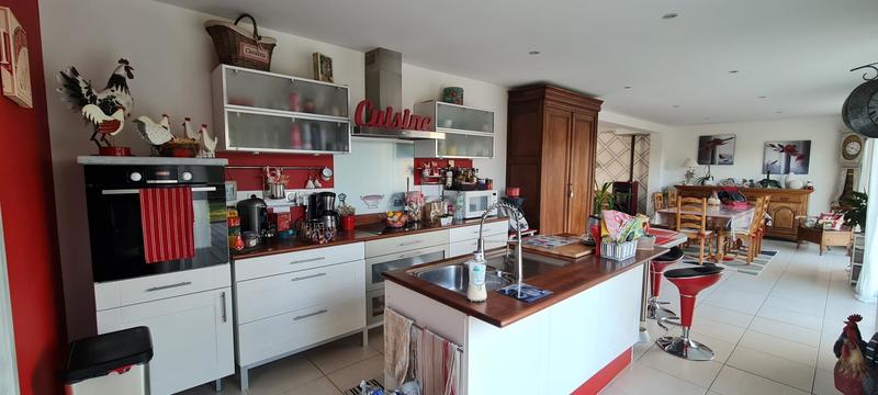 Propriété - 196 m² - 8 pièces