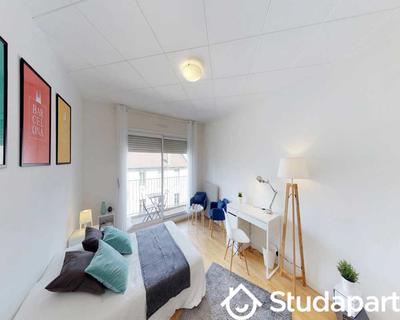 Chambre - 120 m² - 1 pièce