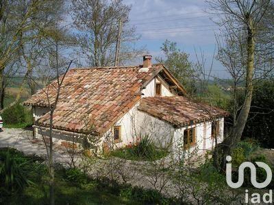 Maison - 290 m² - 11 pièces