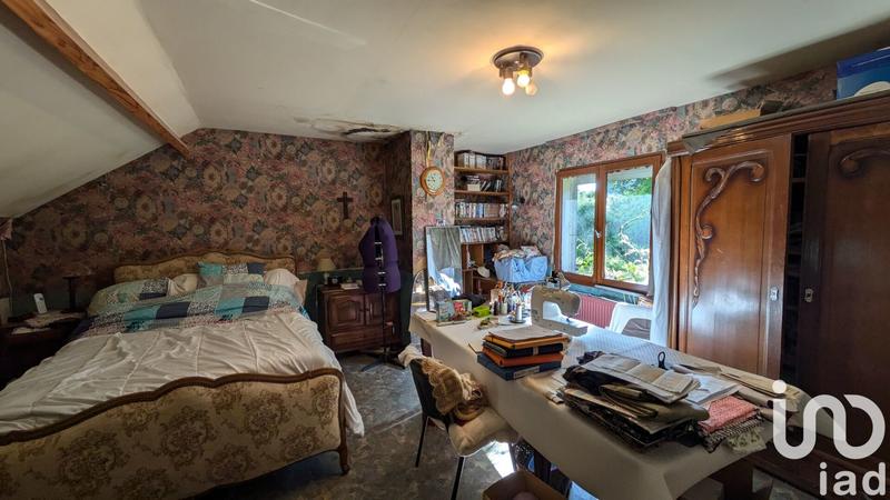 Maison - 210 m² - 8 pièces