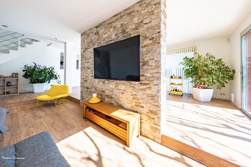 Maison - 174 m² - 6 pièces