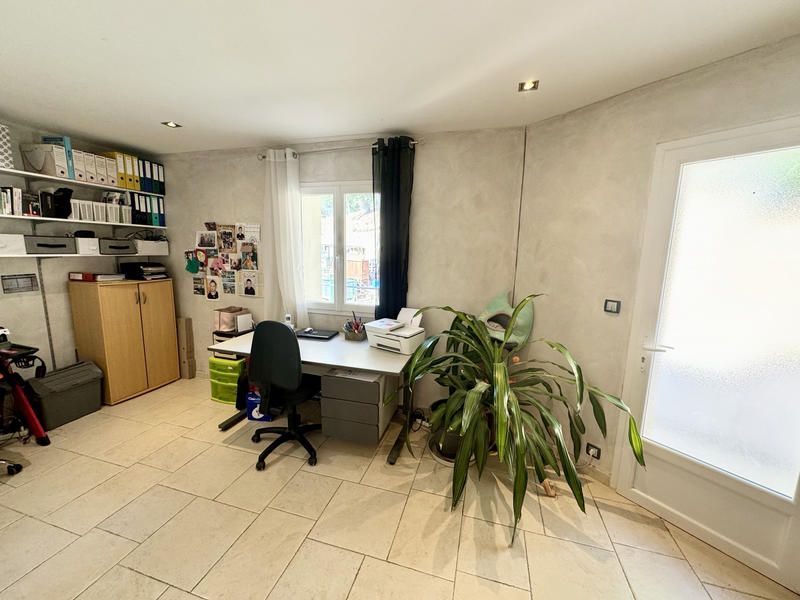 Villa - 200 m² - 7 pièces