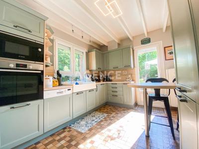 Maison - 169 m² - 5 pièces