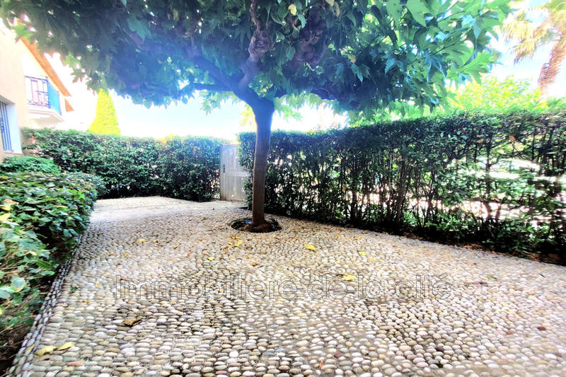 Maison - 225 m² - 5 pièces