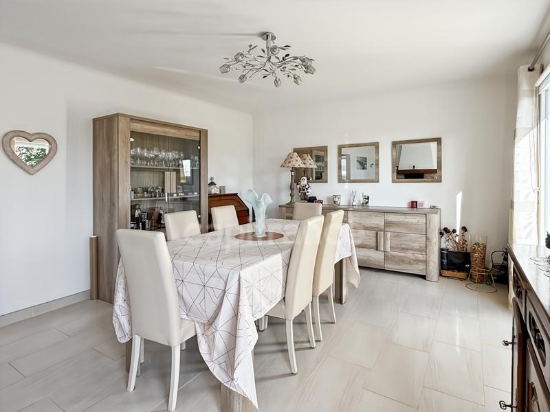 Maison - 130 m² - 6 pièces