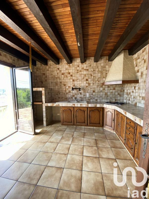 Maison - 216 m² - 7 pièces