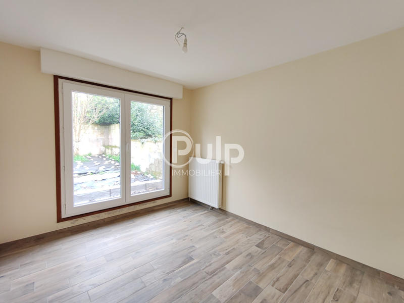 Appartement - 90 m² - 3 pièces