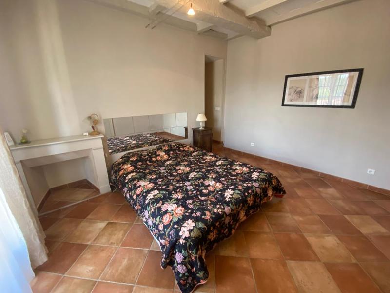 Maison de ville - 334 m² - 7 pièces