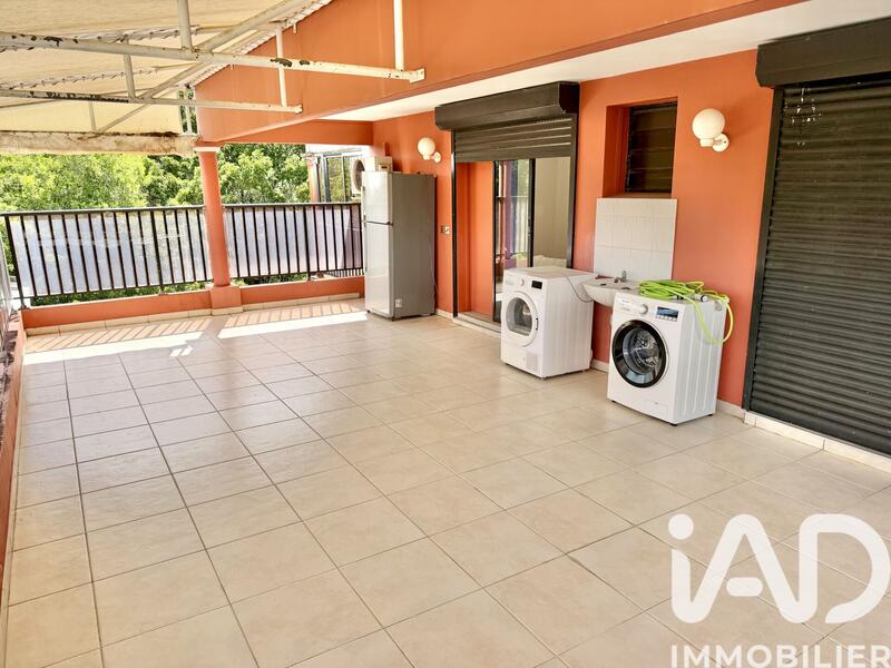 Maison - 98 m² - 4 pièces