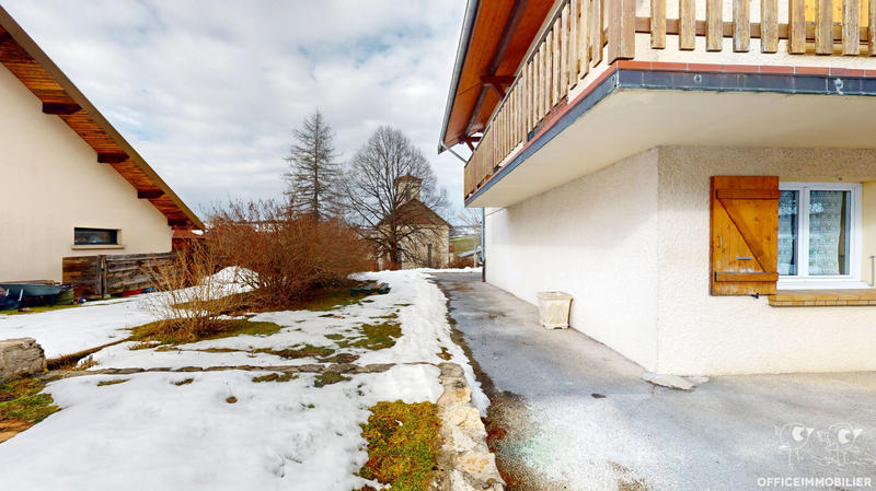 Appartement - 100 m² - 5 pièces