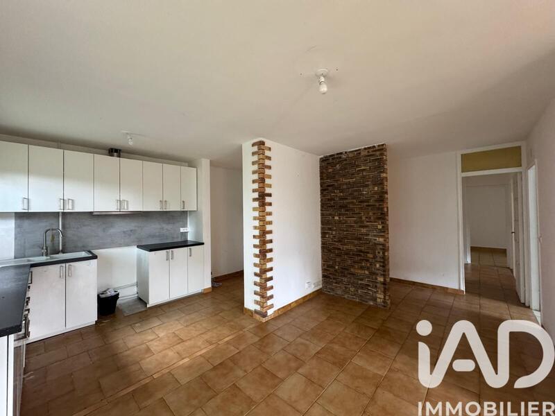 Appartement - 80 m² - 5 pièces