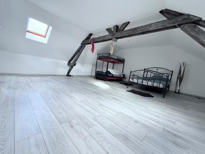 Maison - 196 m² - 4 pièces