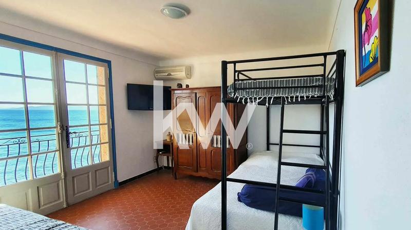 Maison - 234 m² - 11 pièces