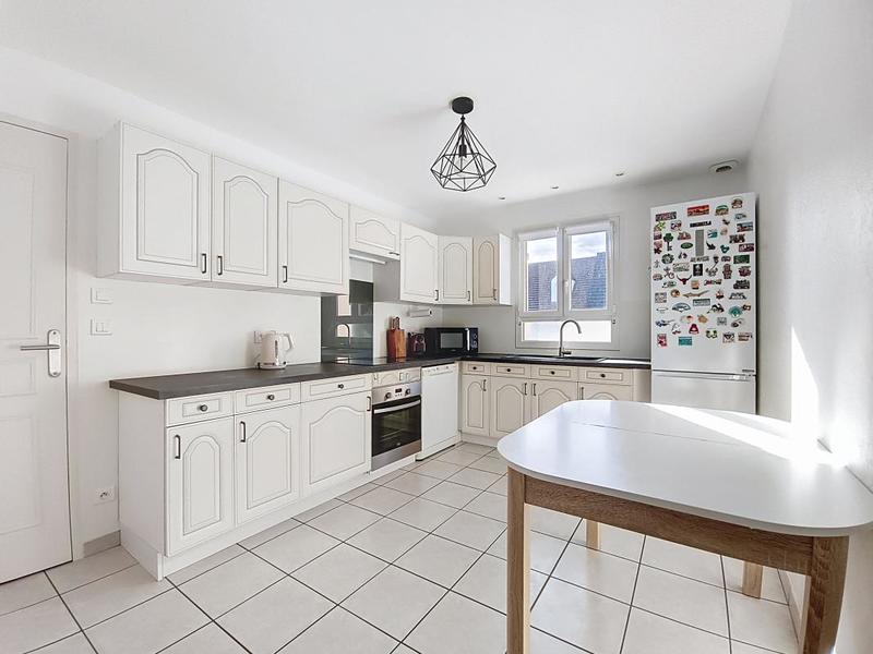 Pavillon - 75 m² - 4 pièces