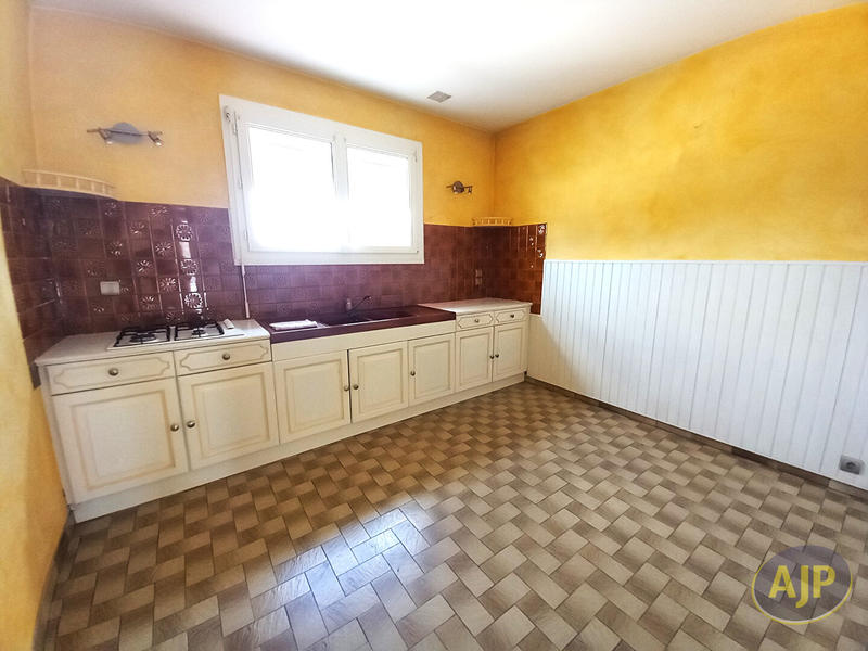 Maison - 94 m² - 4 pièces