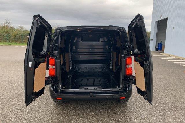 Citroën Jumpy Fourgon -33% Fg m 2.0 Bluehdi 180ch s&amp;S Eat8 3 Places Standard 2025