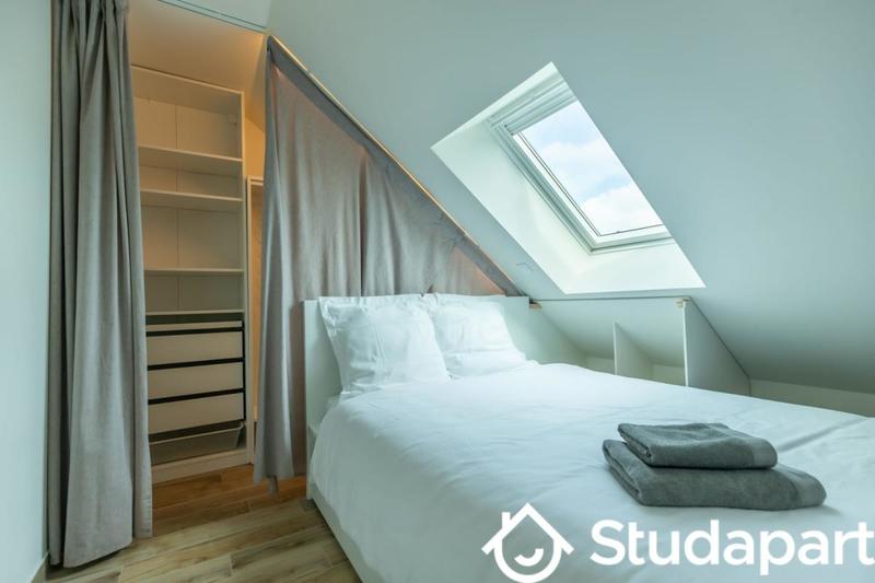 Chambre - 10 m² - 1 pièce