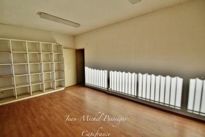 Bureau - 1 300 m² - 3 pièces