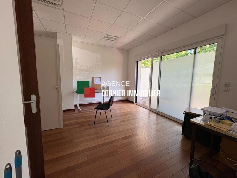 Bureau - 40 m² - 2 pièces