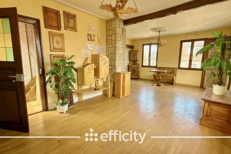 Immeuble - 210 m² - 10 pièces