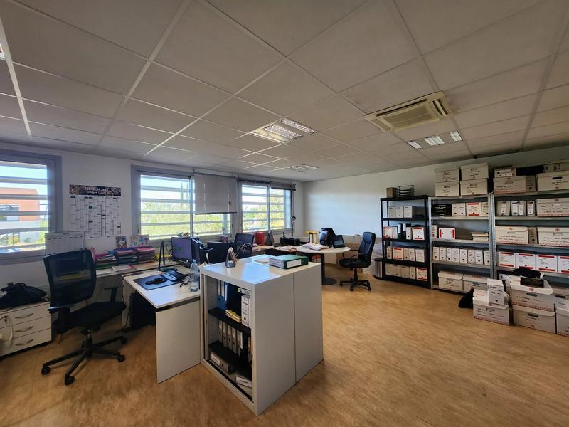 Bureau - 51 m² - 1 pièce