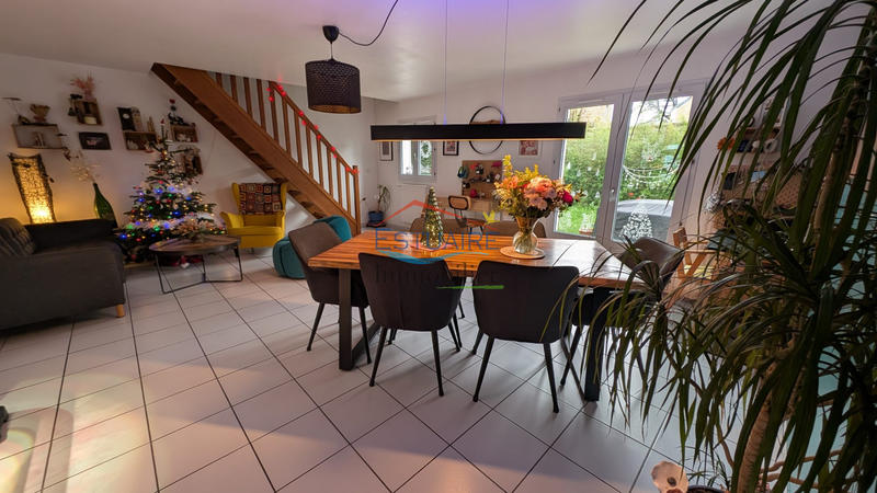 Maison - 104 m² - 6 pièces