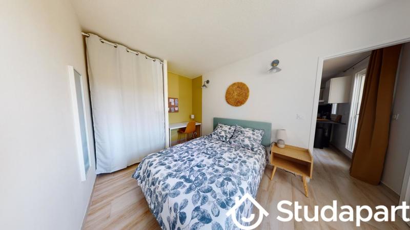 Chambre - 10 m² - 1 pièce