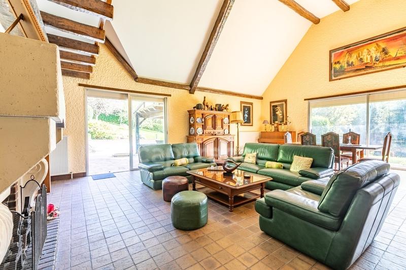 Maison - 300 m² - 10 pièces