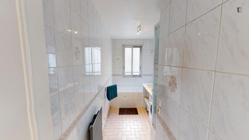 Chambre - 12 m² - 4 pièces