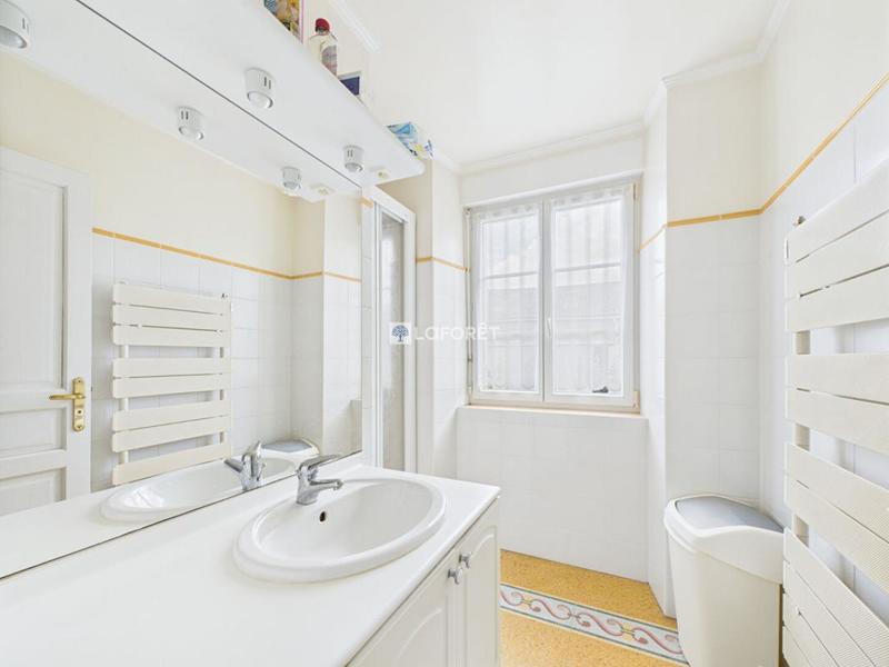 Propriété - 165 m² - 6 pièces