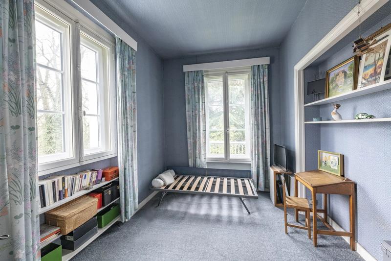 Maison - 273 m² - 9 pièces