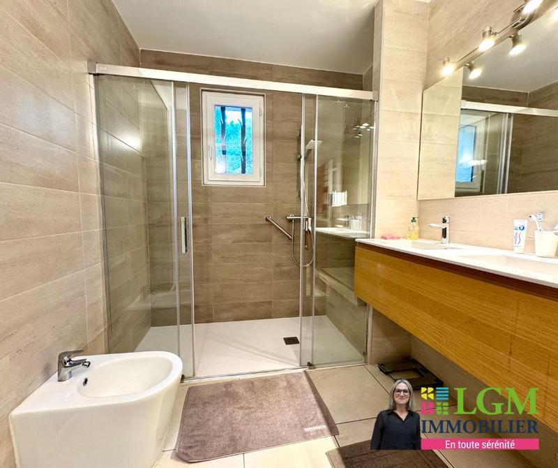 Maison - 161 m² - 6 pièces