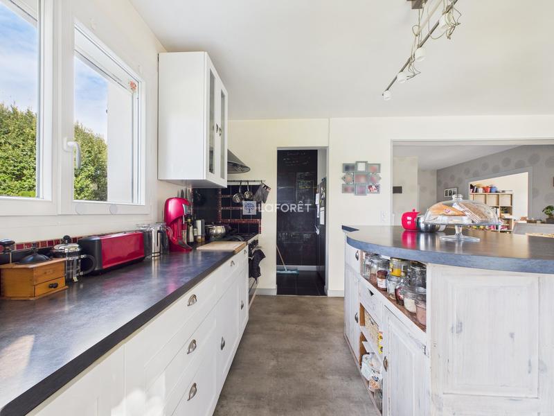 Maison - 192 m² - 8 pièces