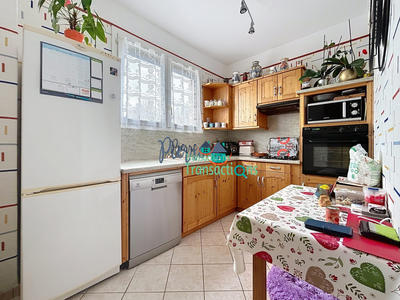 Maison - 84 m² - 4 pièces