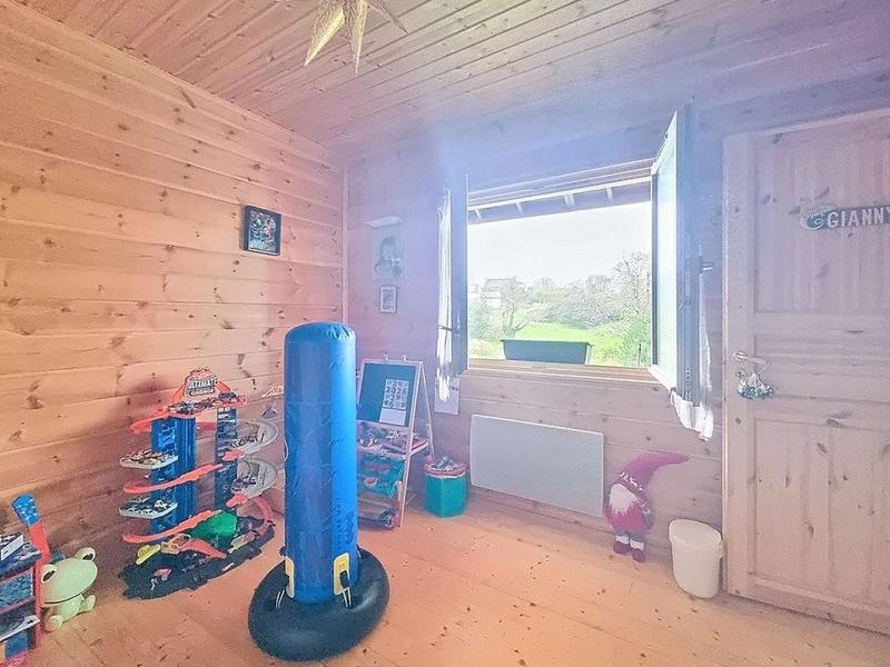 Maison - 147 m² - 6 pièces