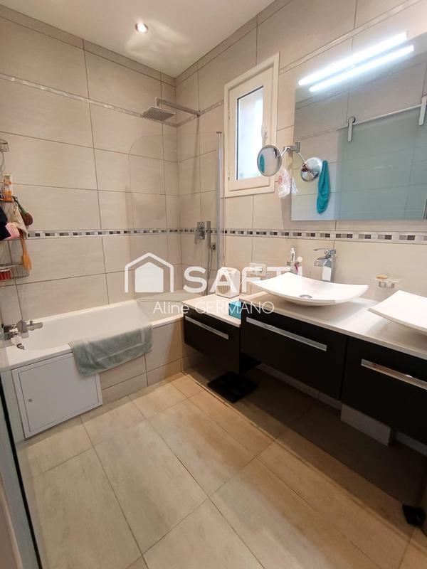 Maison - 98 m² - 4 pièces