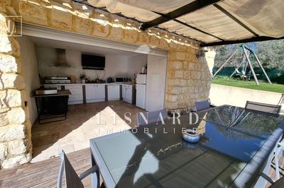 Maison - 180 m² - 5 pièces