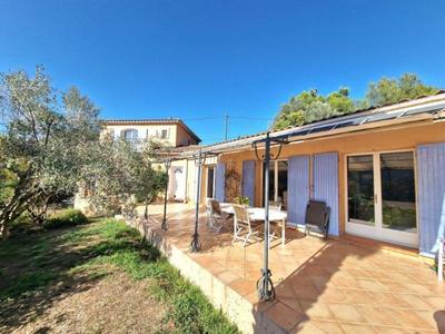 Maison - 137 m² - 4 pièces