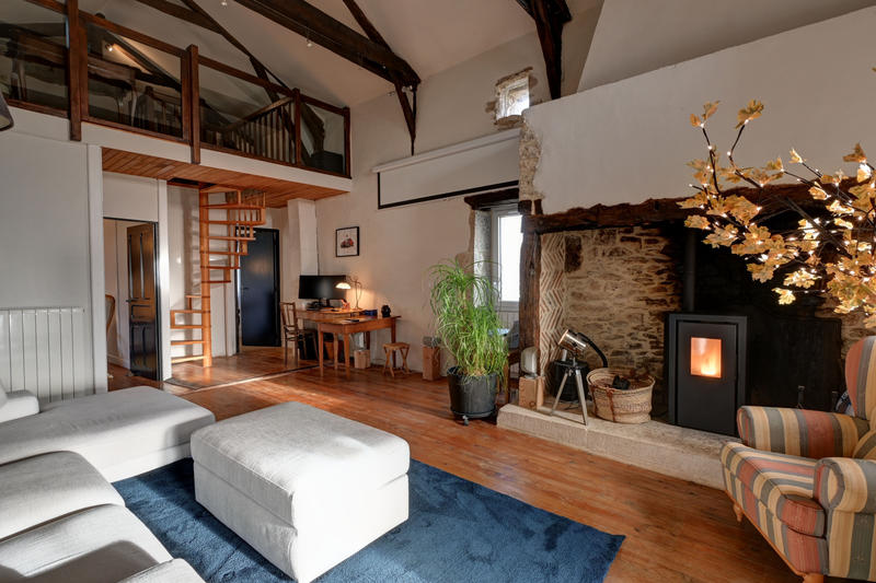 Maison - 198 m² - 8 pièces